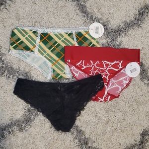 3 pairs of panties